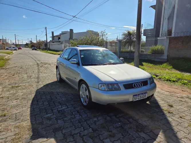 Audi A3 1.8 Turbo 5P Mec. 2000