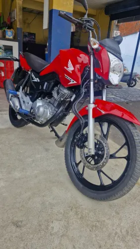 Moto muito nova