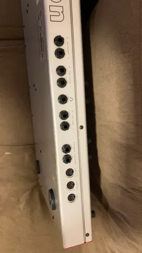 Teclado Sintetizador Alesis Íon