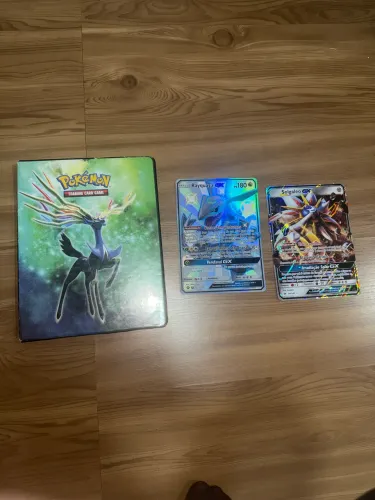 Álbum de carta Pokémon + 2 gigantes