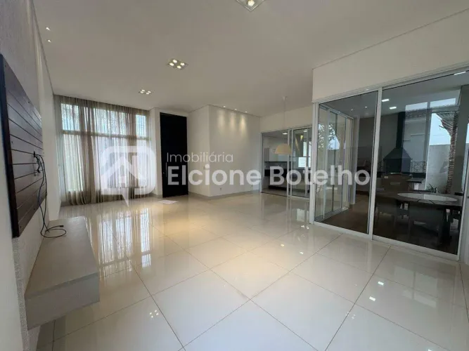 Casa de Condomínio Residencial para Aluguel no Bairro Nova Uberlândia