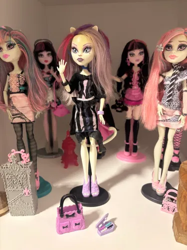 Monster high catrine demew