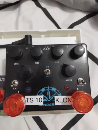 Pedal gravity demonfx ( klon + TS10 ) John mayer, SRV