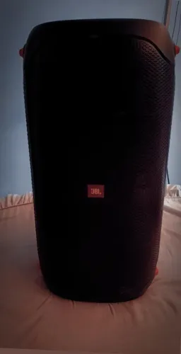 VENDE-SE CAIXA DE SOM JBL