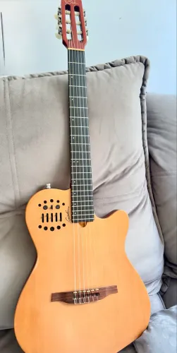 Godin ACS SA cedro 2017