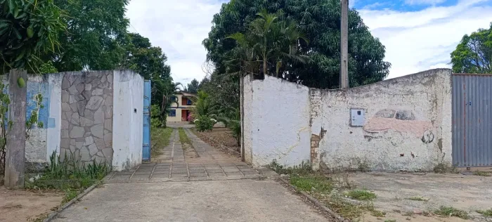 VENDO sítio na beira da pista! 