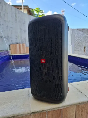 Caixa de som JBL PARTYBOX 100