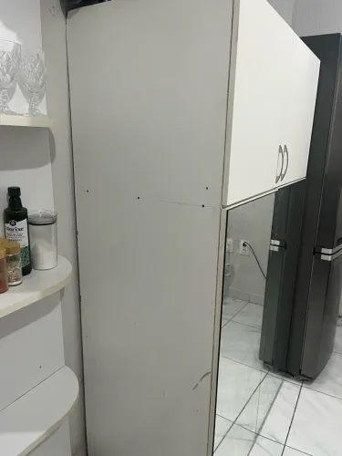 Guarda roupa e base pra guarda roupa