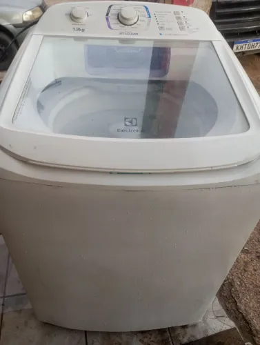 Vendo máquina de lavar Electrolux 13kg funcionando perfeitamente