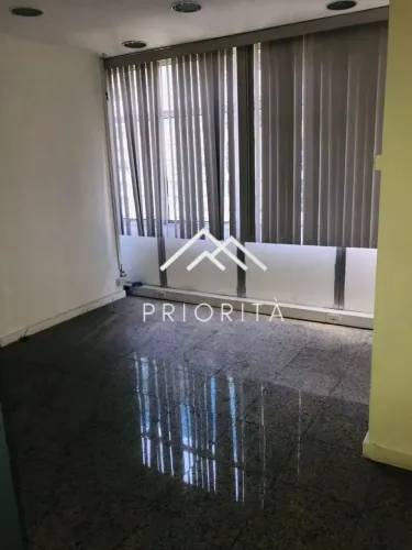 Excelente oportunidade sala comercial no centro!