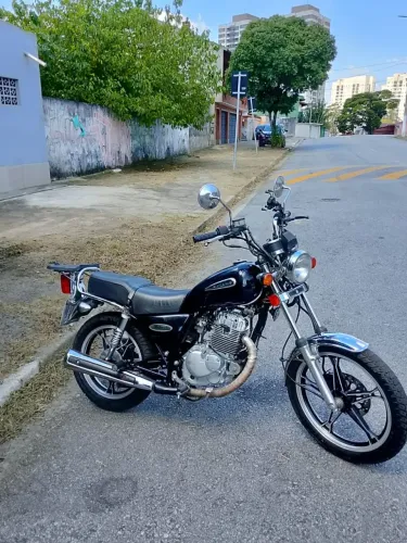 Suzuki Intruder 125 zerada