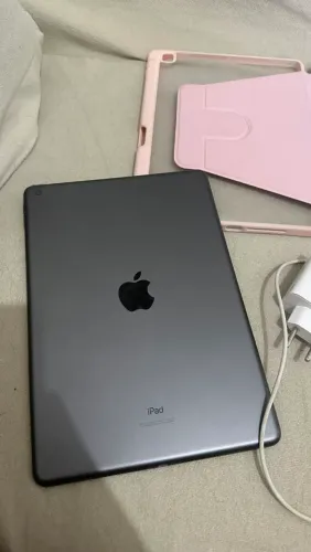 iPad 9ª Geração (iPad 9) - Cinza Espacial + Capa e Carregador