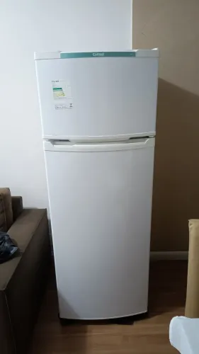 Geladeira Consul CRD37 com defeito