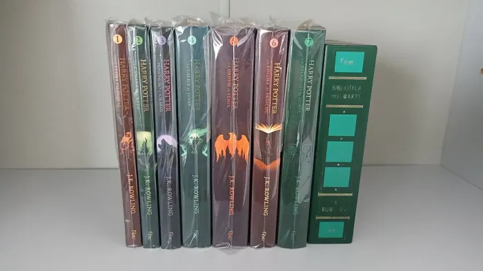 Coleção Harry Potter Capa Dura + Box Biblioteca Hogwarts
