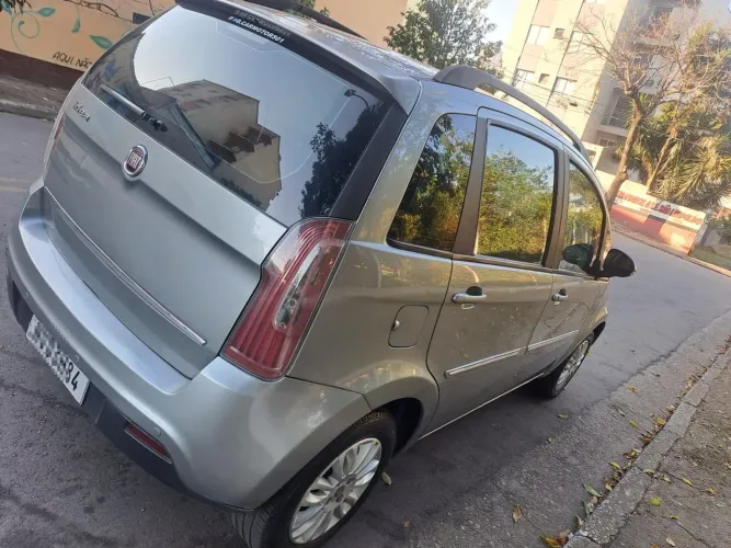 Fiat Idea Essence Dualogic 1.6 Flex 16V 5P 2011