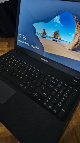 Notebook Samsung NP300E5K