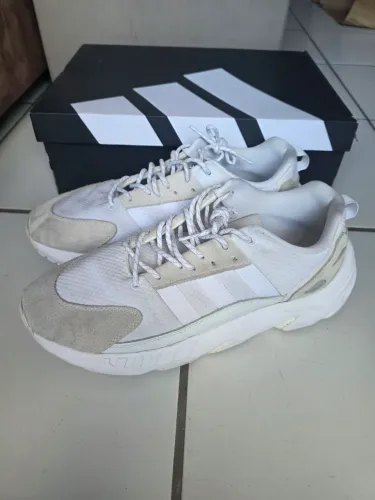 Tênis Adidas Branco Casual com Caixa Tam. 44