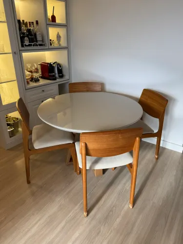 4 Cadeiras de Madeira Maciça Estofada - Natural c/ Linho Off White Usadas