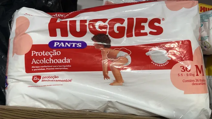 Vendo fralda Huggies pants tamanho Médio 