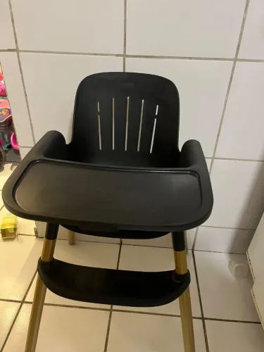Cadeirinha de alimentação para bb