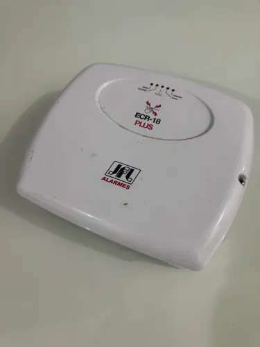 Eletrificador P/ Cerca Elétrica Ecr-18 Plus - JFL / Seminovo