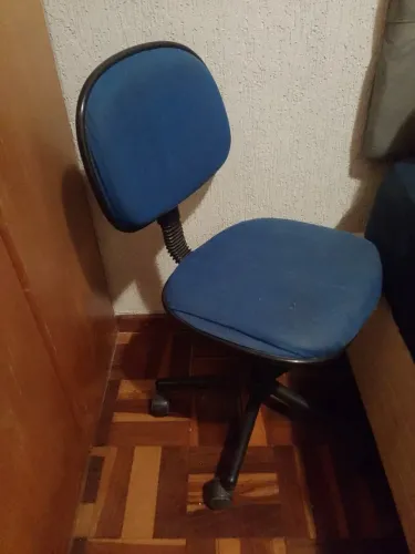 Cadeira de escritório giratoria