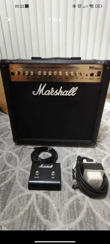 Amplificador Marshall MG50DF