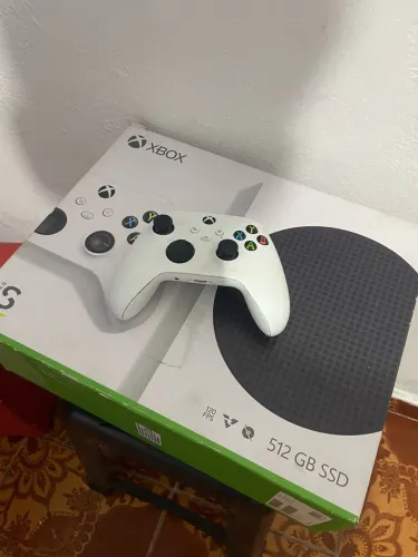 Xbox séries 512 GB SSD + 1 CONTROLE