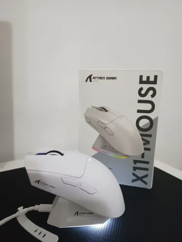 Mouse Attack Shark X11 Sem Fio + Base de Carregamento RGB