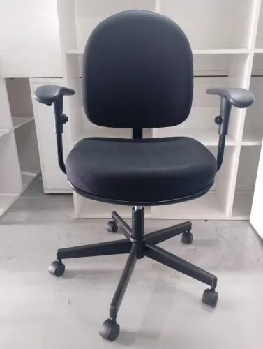 Cadeira de Escritório Giroflex Polytrop 