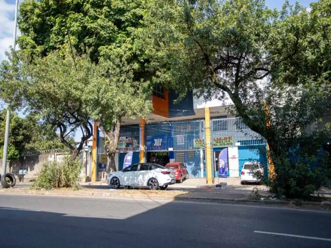 Venda - PREDIO COMERCIAL - SAGRADA FAMILIA Belo Horizonte MG