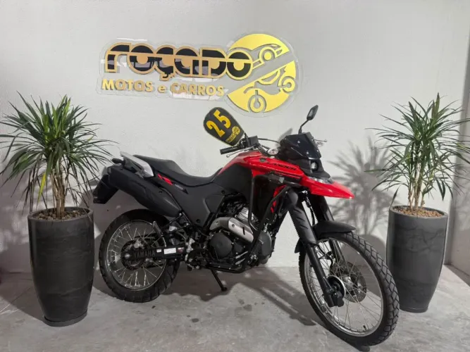 XTZ 250 LANDER CONNECTED