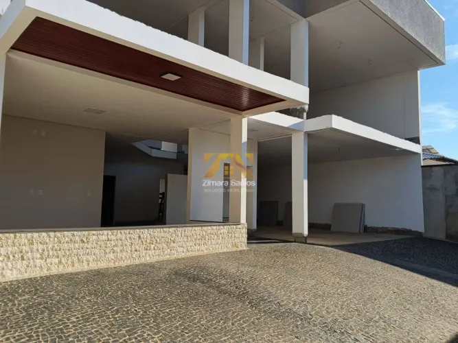 Sobrado com 4 Quartos à Venda, Plano Diretor Sul - Palmas