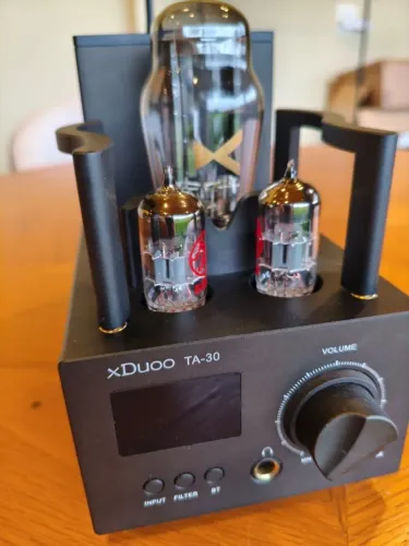 xDuoo TA-30 ? DAC + amplificador de fone valvular (usado)