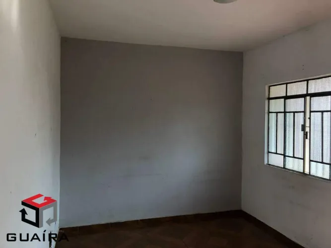 Casa Térrea à venda 3 quartos 1 vaga Valparaíso - Santo André - SP