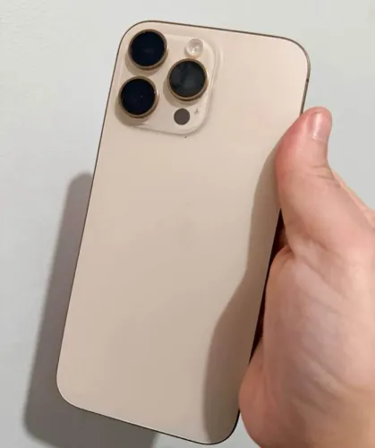 iPhone 16 pro max desert<br>256 GB <br>Sem graves <br>Conte nota e caixa<br>5.600
