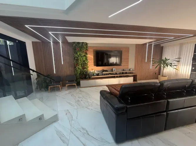 Imóvel para venda possui 240 metros quadrados com 3 quartos em Camboinhas - Niterói - RJ
