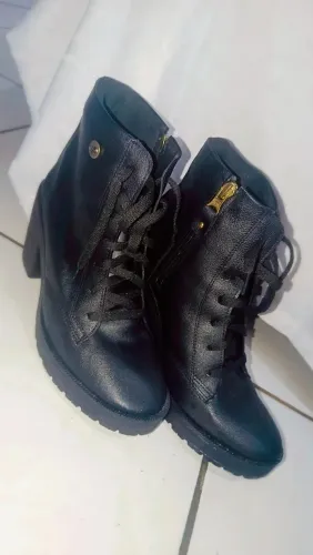 Bota cano baixo