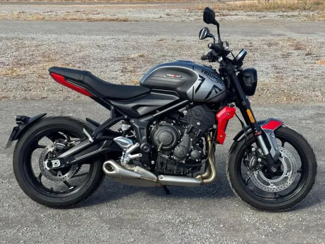 TRIUMPH TRIDENT 2024
