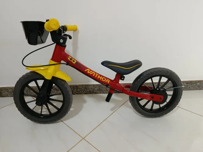 Vendo bicicleta infantil sem pedal