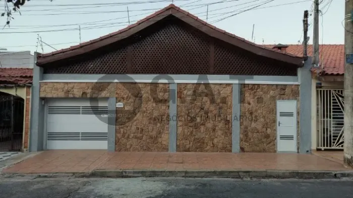Casa à venda em Sorocaba-SP, Jardim Nova Ipanema, 3 quartos, 1 suíte, 2 salas, 3 banheiros