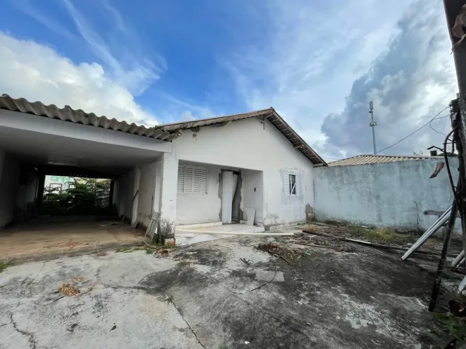 Casa 2 quartos - Criméia Leste