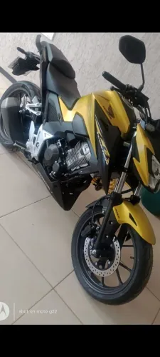 CB 300 F COM ABS ,24/24 DOURADA