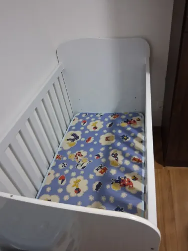 Berço + colchão 