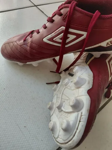 Chuteira umbro
