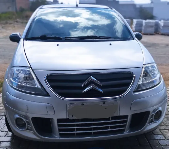 Citroen C3 GLX 1.4/ GLX Sonora 1.4 Flex 8V 5P 2011