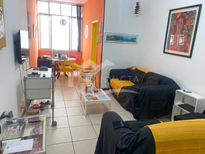 Maravilhosa Oportunidade em Copacabana Apartamento com DUAS VAGAS NA ESCRITURA!