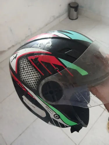Capacete