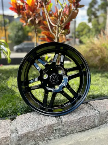 Jogo De Rodas Brabus P/ Smart Preto 3x112 - 15x4,5 e 15x6 Offset 20,5/15