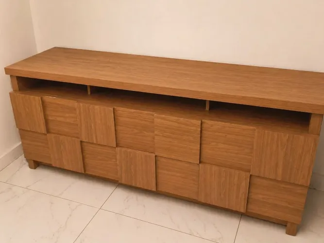 Rack / Buffet em madeira - Design moderno e ótimo estado